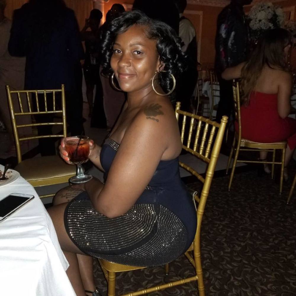 Meet your Posher, Mayasha